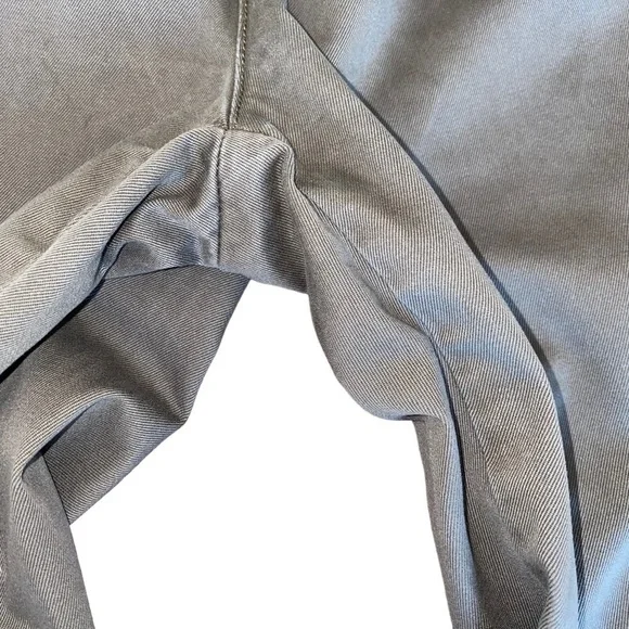 Tommy Bahama Sage Green Pleated Chino Cuffed Leg Men’s Pants Size 34 - Picture 6 of 9